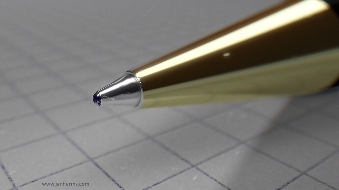 Ballpen_Makro_WIP_08_Final.jpg